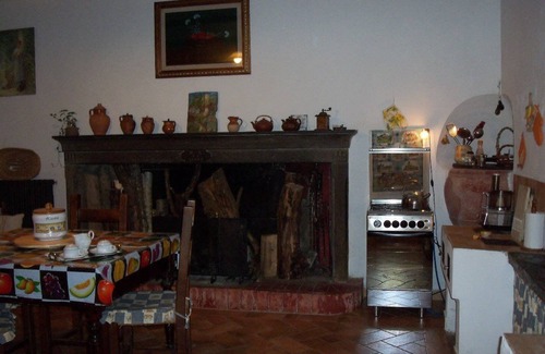 Sambuca Pistoiese Bed & Breakfast | Discover B&B Le Limentre: Family-Friendly Getaway