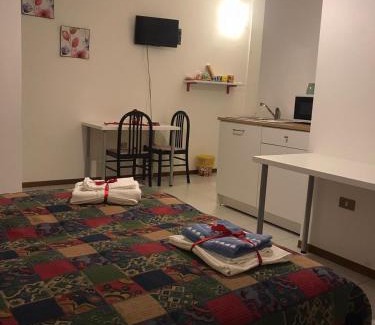 Amorosi Bed & Breakfast | Cozy B&B Le Magnolie - Family-Friendly Retreat Rated 8.8/10