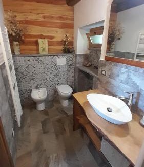Bricherasio Bed & Breakfast | Pet-Friendly B&B Le Mimose with Ocean Views & Restaurant