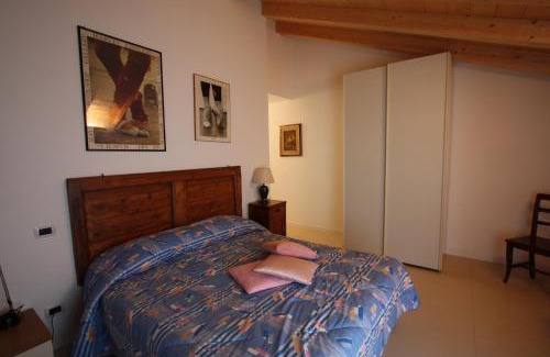 Isera Bed & Breakfast | Pet-Friendly Retreat at B&B Le tre chiavi - Rated 8.6/10