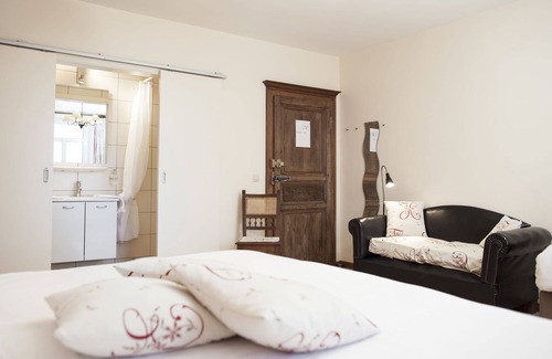 Louftemont House | Guest Rated: B&B Le Verger du Pierroy with Kitchen & Breakfast