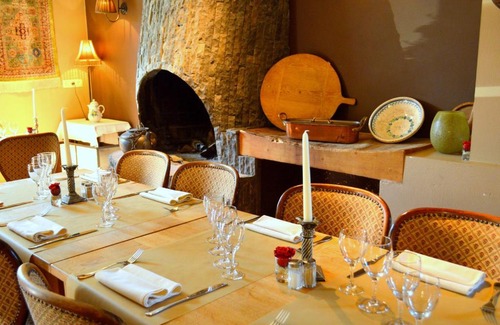 Foy-Notre-Dame Bed & Breakfast | Discover B&B Le Vieux Marronnier: Pet-Friendly Retreat