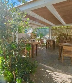 Santa Teresa di Gallura Bed & Breakfast | Oceanfront Bliss at B&B Les Chambres - Guest Rated 9.6