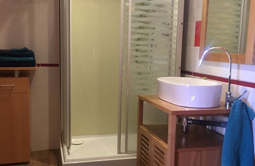 Huriel Bed & Breakfast | Experience B&B Les Maîtres Sonneurs: Rated 9.6, Pool & Spa!