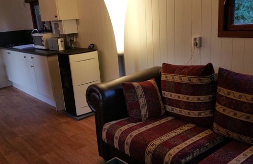 Celles Bed & Breakfast | Discover B&B Les Secrets de la Vie with Family-Friendly Amenities