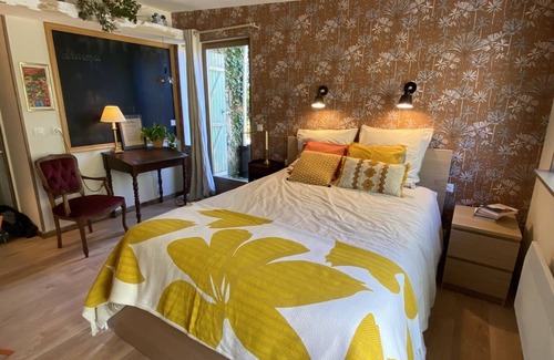 Tremolat Bed & Breakfast | Discover B&B Les Truffières: Spa Retreat in Trémolat