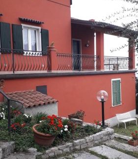 Magugnago Bed & Breakfast | Child-Friendly Retreat at B&B Lil with 9.3/10 Rating