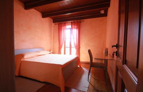 Santu Lussurgiu Bed & Breakfast | Discover Family-Friendly B&B Linu Ruiu with 9/10 Rating