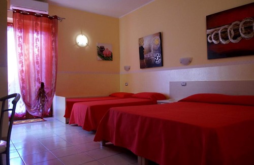 Civita Bed & Breakfast | Exceptional Stay at B&B Lo Sparviero - Pet Friendly Retreat