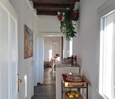 Fontanafredda Bed & Breakfast | Guest Rated B&B Lory's Dream with Kitchen & Breakfast