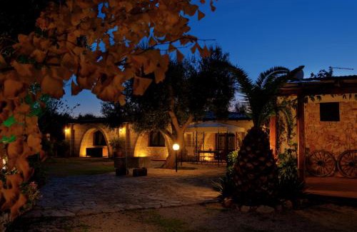 Trepuzzi Bed & Breakfast | Guest-Rated B&B Lucamaria with Oceanfront Pool & Hot Tub