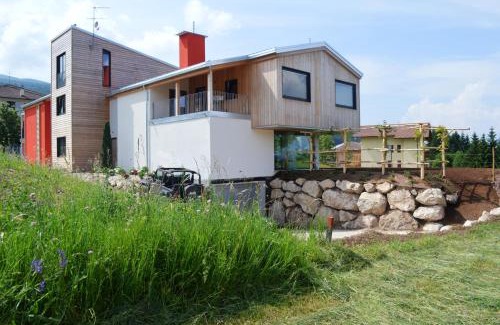 Amblar-Don Bed & Breakfast | B&B Lupo