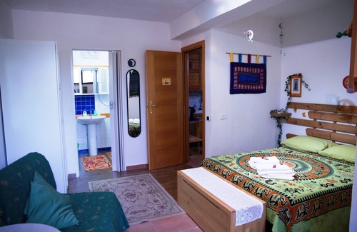 Crotone Bed & Breakfast | Relaxing B&B Magna Grecia with Ocean View & Private Bath