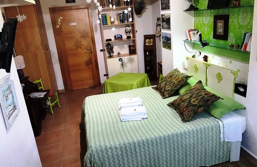Crotone Bed & Breakfast | Relaxing B&B Magna Grecia with Ocean View & Private Bath