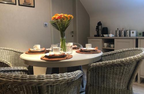 Drongen Bed & Breakfast | Discover B&B Maison Blanche: Rated 9.3/10 for Quality