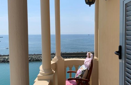 Pegli Bed & Breakfast | Family-Friendly B&B Maison d’hôtes Sur Mer - Guest Rated 10/10