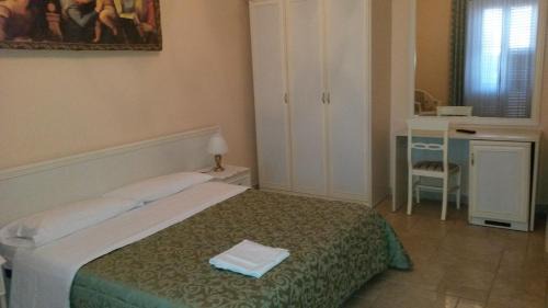 Brindisi Histotic Center Bed & Breakfast | Comfortable Family Stay at B&B Manzoni Resort