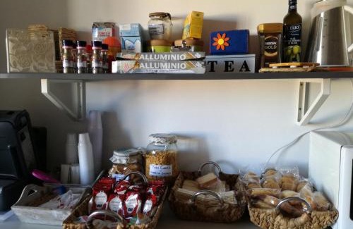 Augusta Bed & Breakfast | Inviting B&B Mare di Augusta: Perfect for Families & Pets