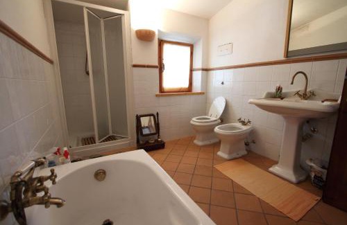 Sant'Agata Feltria Bed & Breakfast | Pet-Friendly B&B Margherita Le Fiabe with Pool & Kitchen