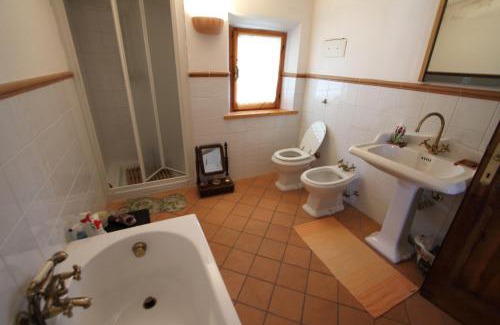 Sant'Agata Feltria Bed & Breakfast | Pet-Friendly B&B Margherita Le Fiabe with Pool & Kitchen