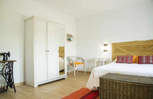 Les Useres Bed & Breakfast | Pet-Friendly B&B Masía Aitona with Ocean View & Spa
