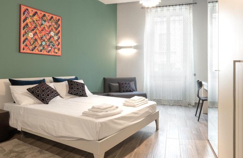 Novara Bed & Breakfast | Cozy B&B Mazzini15: Family-Friendly with Hot Tub & Breakfast