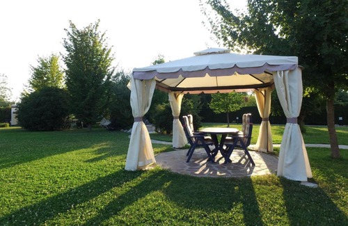 Rubano Bed & Breakfast | Top-Rated B&B Melograno MC: Family-Friendly Retreat