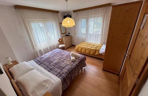 Auronzo di Cadore Bed & Breakfast | Discover B&B Meublè Giustina: Family-Friendly Retreat
