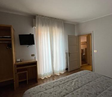 Castiglione d'Intelvi Bed & Breakfast | Cozy B&B Michelina: Guest Rated 8.3/10 with Dining Options