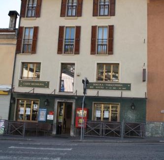 Castiglione d'Intelvi Bed & Breakfast | Cozy B&B Michelina: Guest Rated 8.3/10 with Dining Options