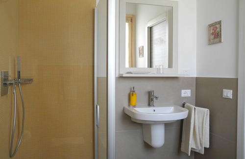 Gargagnago di Valpolicella Bed & Breakfast | Experience B&B Mimosa e Lillà: Family-Friendly Retreat