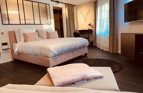 Blanden Bed & Breakfast | Experience B&B Miranoza: Eco-Friendly Retreat with Hot Tub