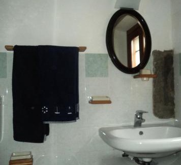 Vaprio d'Adda Bed & Breakfast | Cozy B&B Mirna: Pet Friendly & Family Welcoming Stay