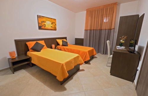 Villa Castelli Bed & Breakfast | Cozy B&B Monte Castello with Kitchen & Breakfast Included