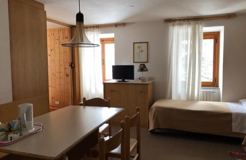 Formazza Bed & Breakfast | Charming B&B Monte Giove Formazza: Family-Friendly Retreat