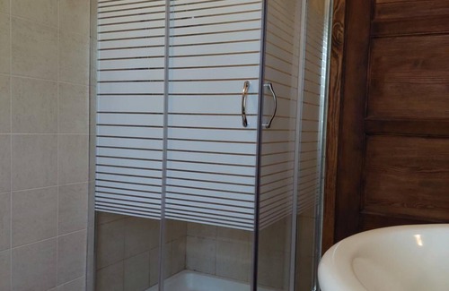 Capranica Bed & Breakfast | Relax at B&B Monticelli: Pool, Restaurant & Breakfast Awaits