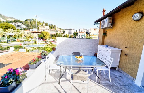 Alassio Bed & Breakfast | Top-Rated B&B My Home: Kid-Friendly with Dining & Kitchen
