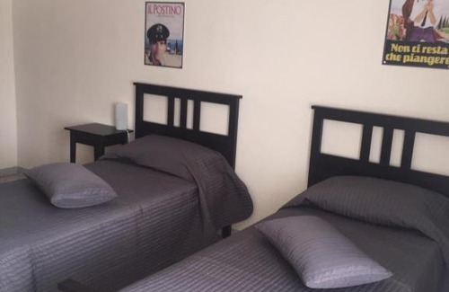 Capodimonte Bed & Breakfast | Pet-Friendly B&B Napoli: Family Welcome & Great Reviews