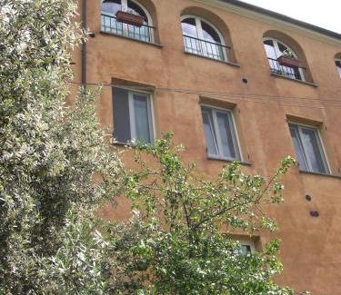 Calice Ligure Bed & Breakfast | Cozy B&B Nelly G: Pet-Friendly with Hot Tub & Breakfast