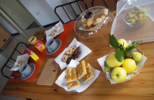 Calice Ligure Bed & Breakfast | Cozy B&B Nelly G: Pet-Friendly with Hot Tub & Breakfast