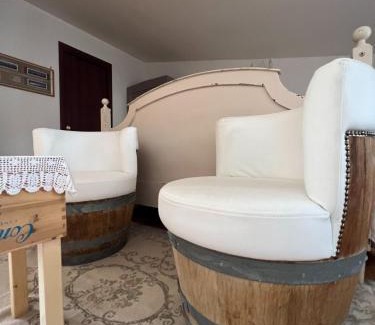 Giulianello Bed & Breakfast | Pet-Friendly Escape at B&B Nero Buono with Ocean Views