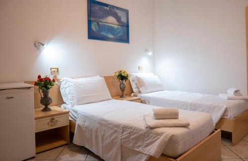 Marghera Bed & Breakfast | Cozy B&B New Aurora Venice: Pet-Friendly with Dining