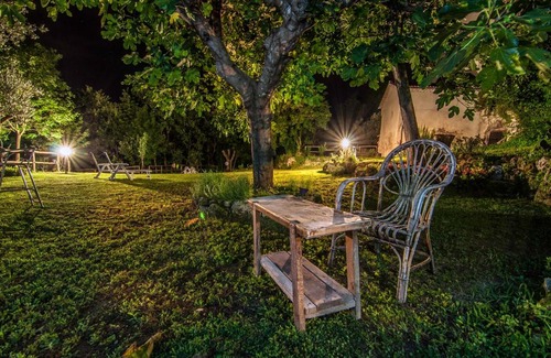 Rocchetta a Volturno Apartment | Guest Rated: 10/10 at B&B Noce Spagnola with Kitchen Access
