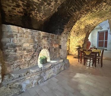 Laureana Cilento Bed & Breakfast | Guest Rated 10/10: B&B Nonno Armando with Breakfast & Dining