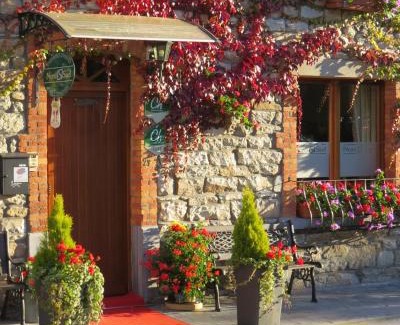 Salmchateau Bed & Breakfast | Oceanfront Bliss at B&B Nord Sud - Rated 8.7/10 by Guests