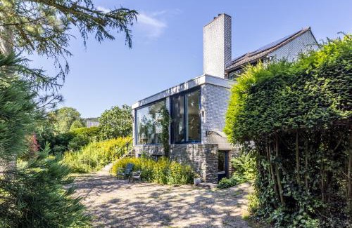 Municipality of Vaals Apartment | Discover B&B Nouveauté: Family-Friendly with Delicious Dining