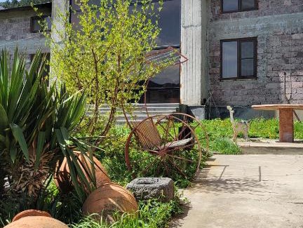 Odzun Bed & Breakfast | Top-Rated B&B Odzun: Family-Friendly with Breakfast Included