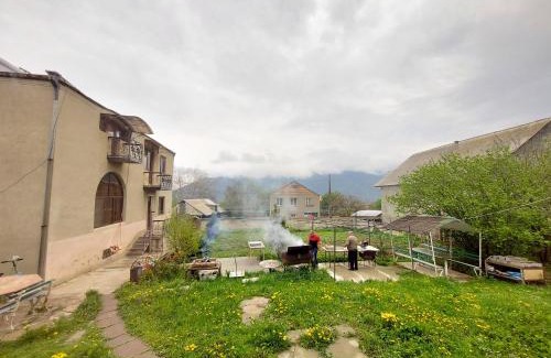 Odzun Bed & Breakfast | Top-Rated B&B Odzun: Family-Friendly with Breakfast Included