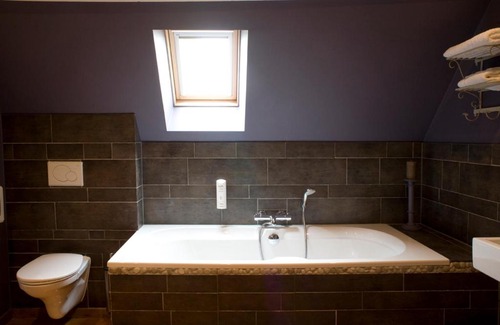 Oeren Bed & Breakfast | Pet-Friendly B&B Oeren-Plage with Hot Tub & Kitchen Access