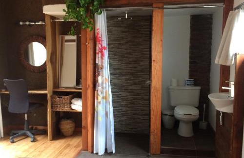 Playas de Tijuana Bed & Breakfast | Discover B&B Oui Madame: Pet-Friendly and Family Inclusive